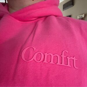 Comfrt Women's Pink Hoodie